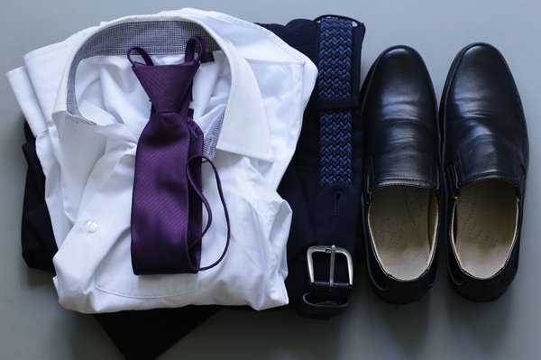 Découvrez comment intégrer le qamis à votre style classique